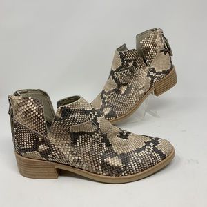 DOLCE VITA Sonni Leather Snakeskin Print Notched Booties Stacked Heel Size 8